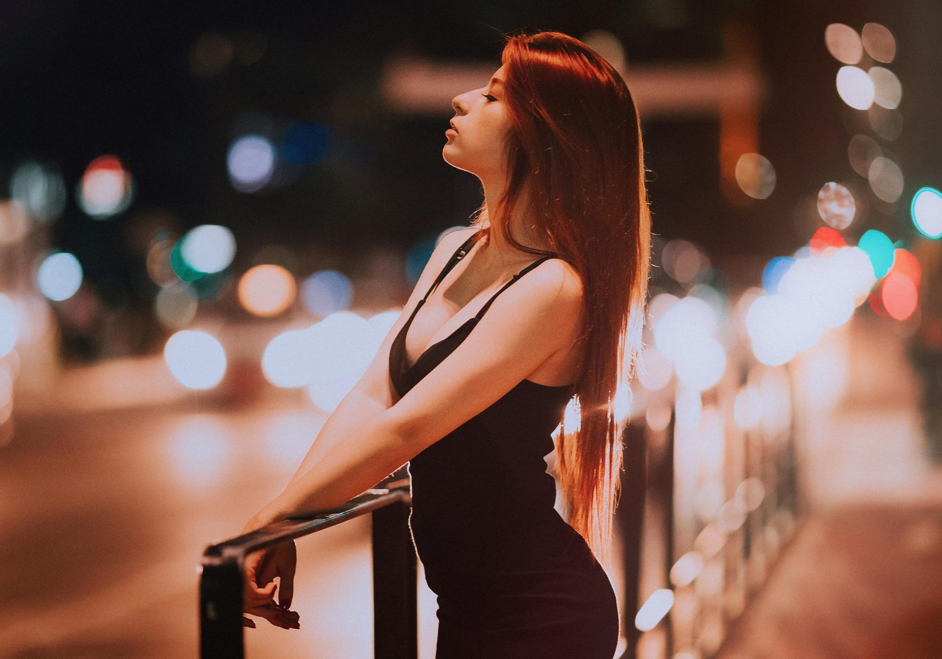 pexels-bertellifotografia-13871692